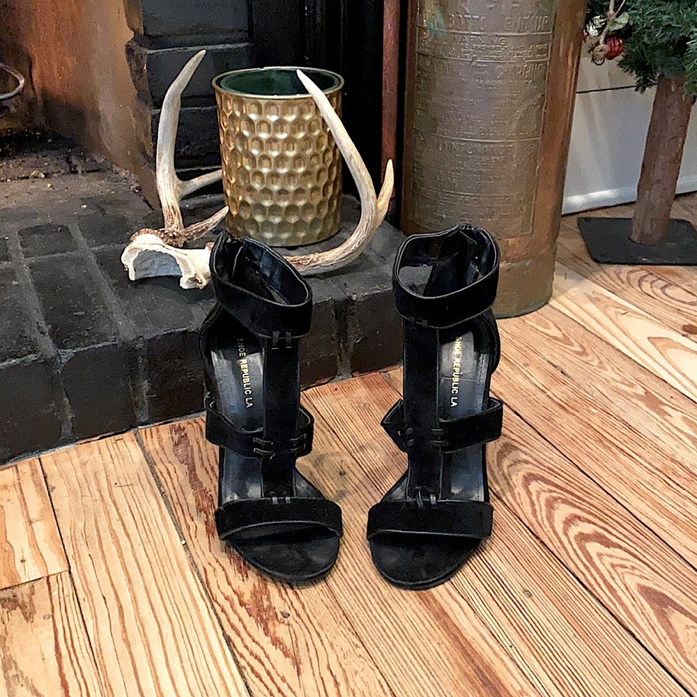 Boutique bought size 7 black velvet 5” heels with faux leather stitching